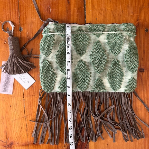 Isola handmade in Italy clutch purse sage green chenille with leather fringe - Picture 2 of 9